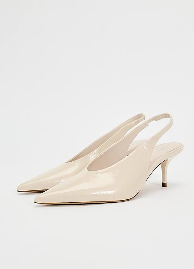 Imagen - Zapatos de tacón blancos de pico