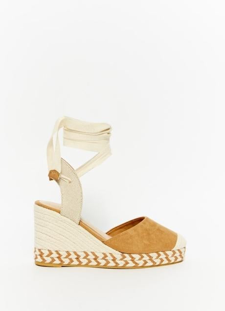 Imagen - Alpargatas de esparto de Sfera (19,99 euros)