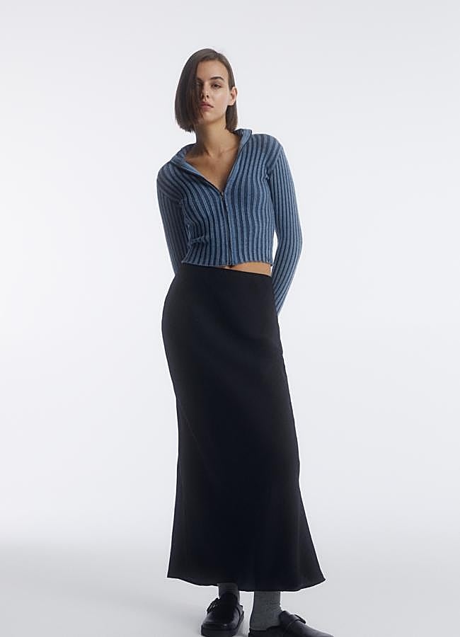 Imagen - Falda negra de Pull&Bear, 22,99 euros.