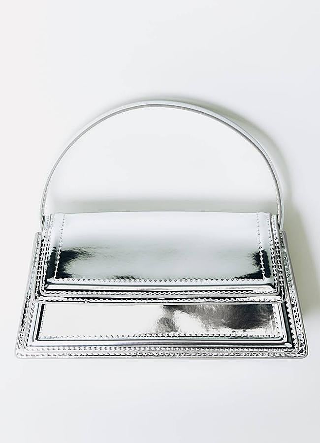 Imagen - Bolso plateado metalizado