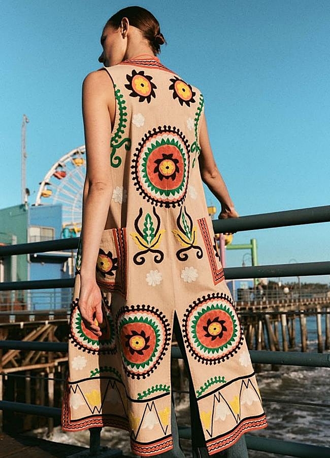 Imagen - Chaleco largo bordado de Sfera (79,99€)