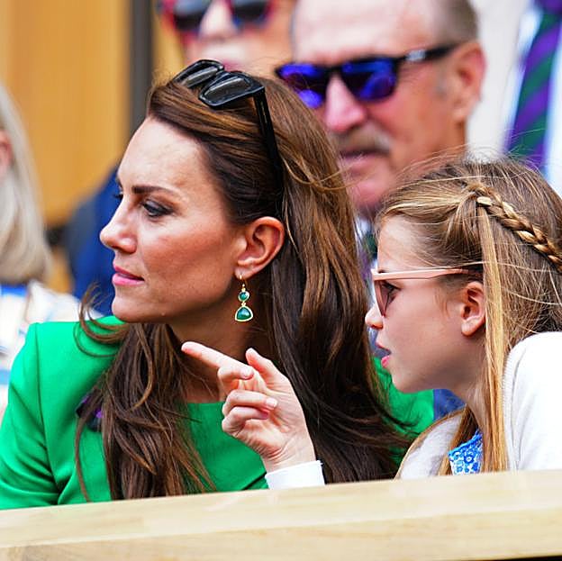 Kate Middleton junto a su hija, la princesa Charlotte. 