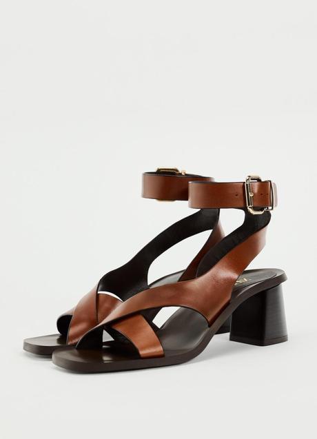 Imagen - Sandalias marrones de Zara (59,99 euros)