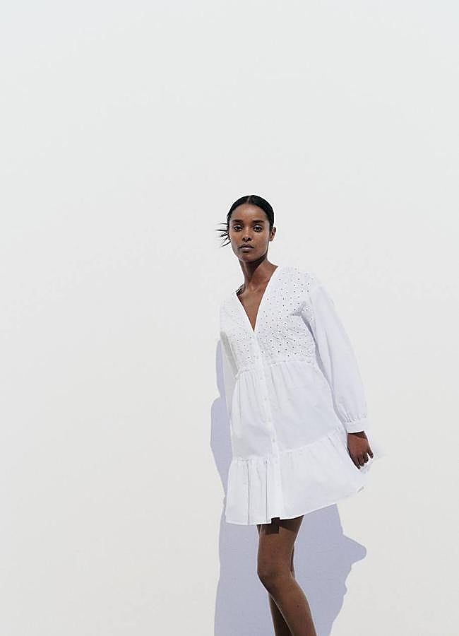 Imagen - Vestido bordado corto anchito