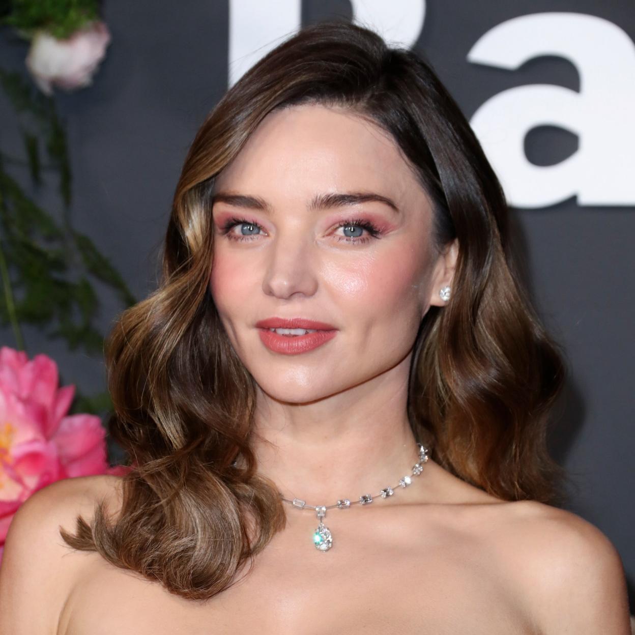 Estas bases de maquillaje jugosas son perfectas para un resultado natural.