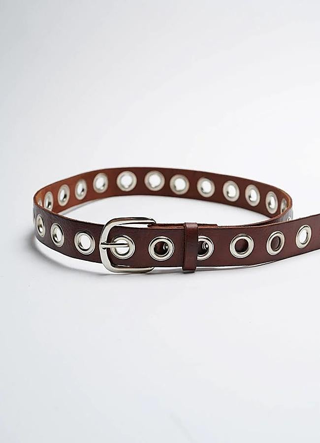 Imagen - Cinturón con tachuelas de renatta&go, 25,95 euros.