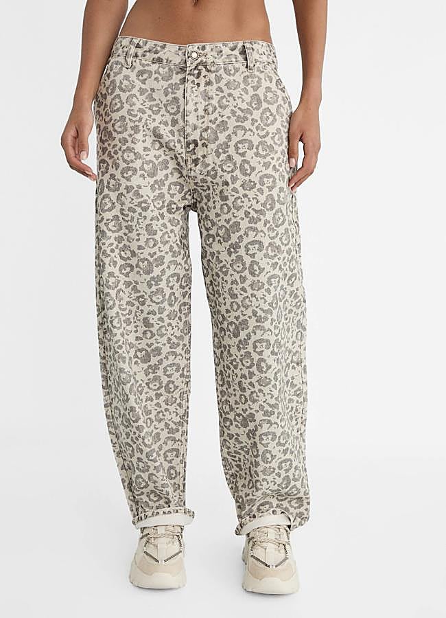 Imagen - Pantalones desgastados de Stradivarius, 35,99 euros.