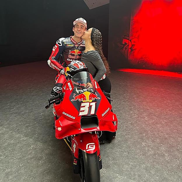 Pedro Acosta y Desirée Piqueras en una imagen de sus redes sociales. 