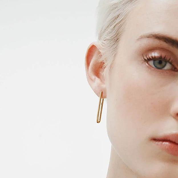 Pendientes de aro rectangulares extra largo (89€)