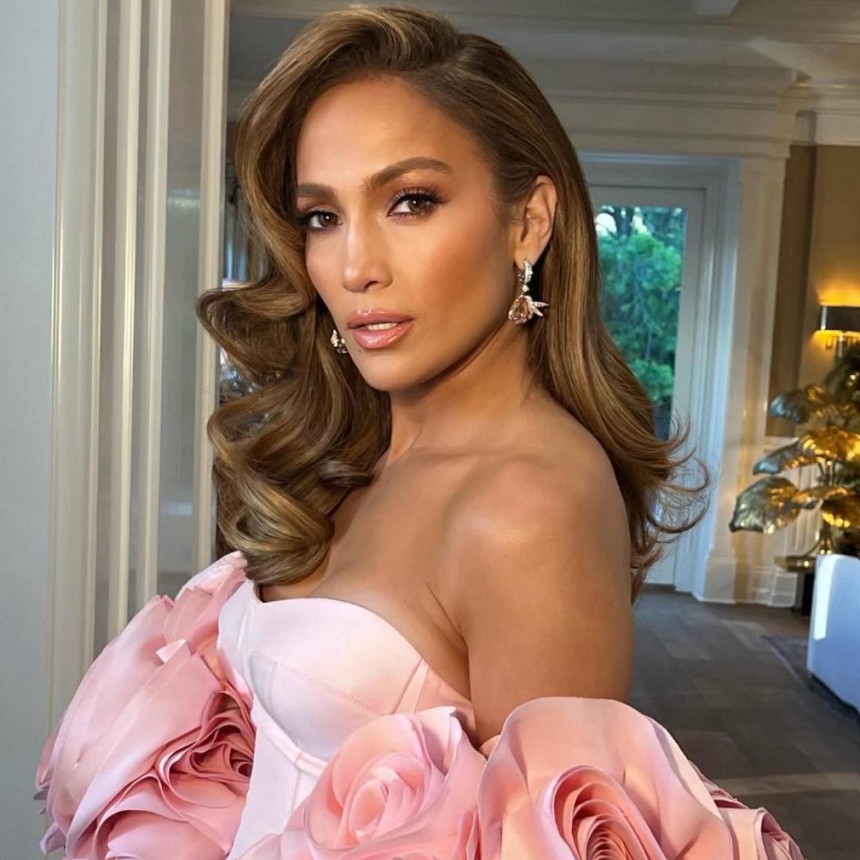 Jennifer Lopez con piel firme