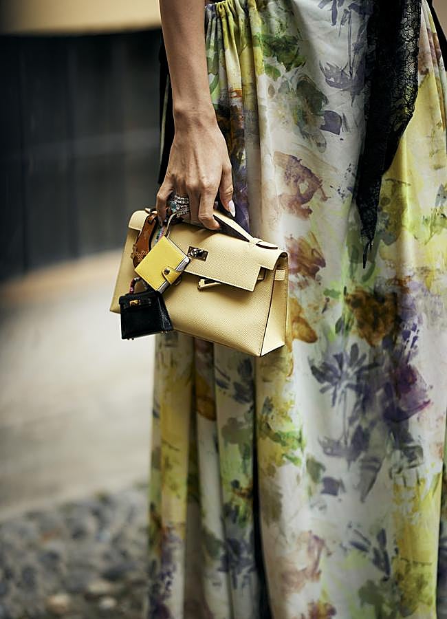 Imagen - Un bolso en color Butter Yellow. Foto: Launchmetrics spotlight.