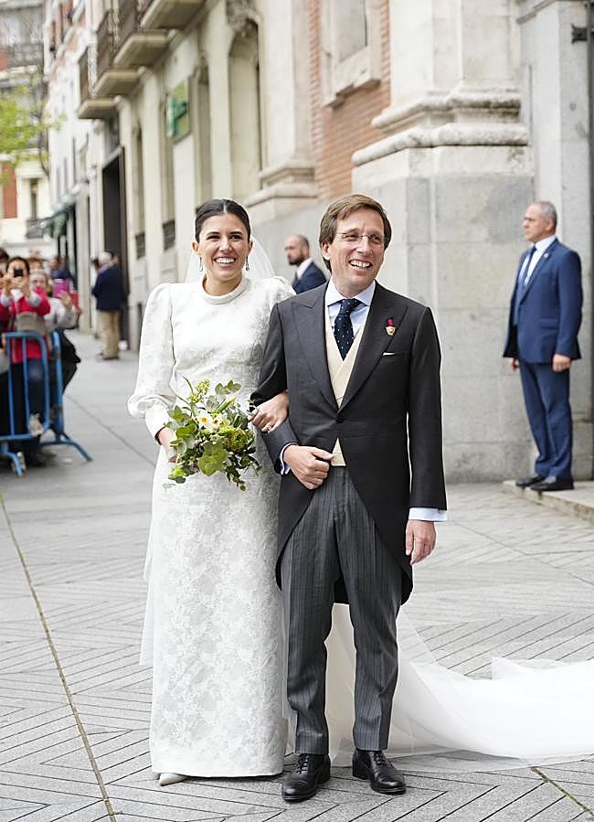 Imagen - Teresa y Almeida felices tras darse el 'sí, quiero'. / LIMITED PICTURES