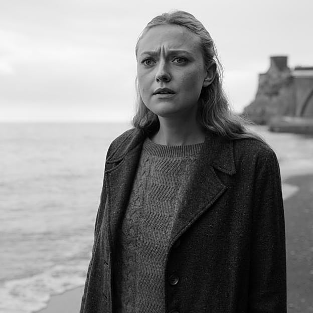Dakota Fanning como Marge en una secuencia de Ripley rodada en la localidad italiana de Atrani.