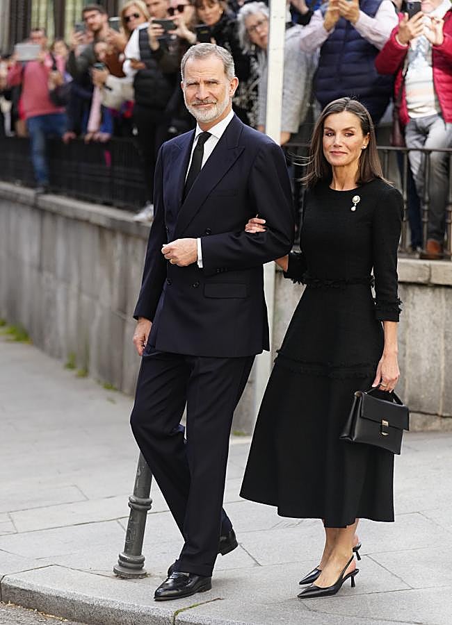 Imagen - La reina Letizia con zapatos kitte heel. / LIMITED PICTURES