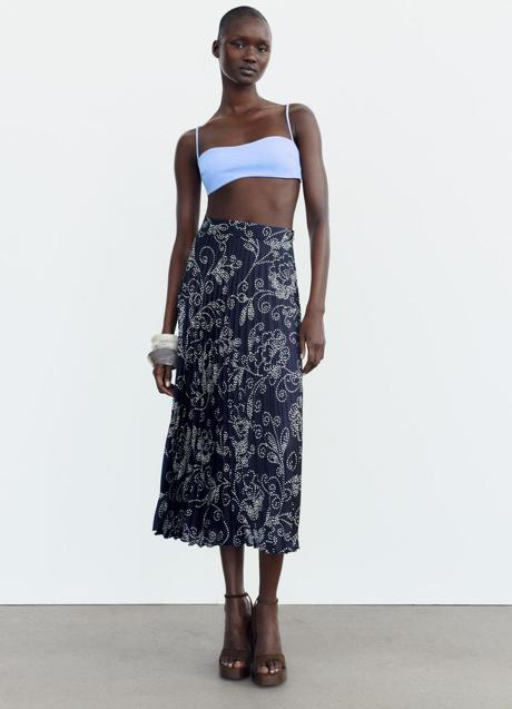 Imagen - Falda con tablas de Zara (35,99 euros)