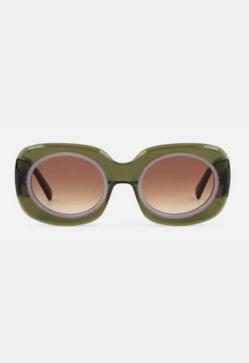 Imagen secundaria 2 - Las gafas de sol que se llevan en 2024: tres tendencias imprescindibles