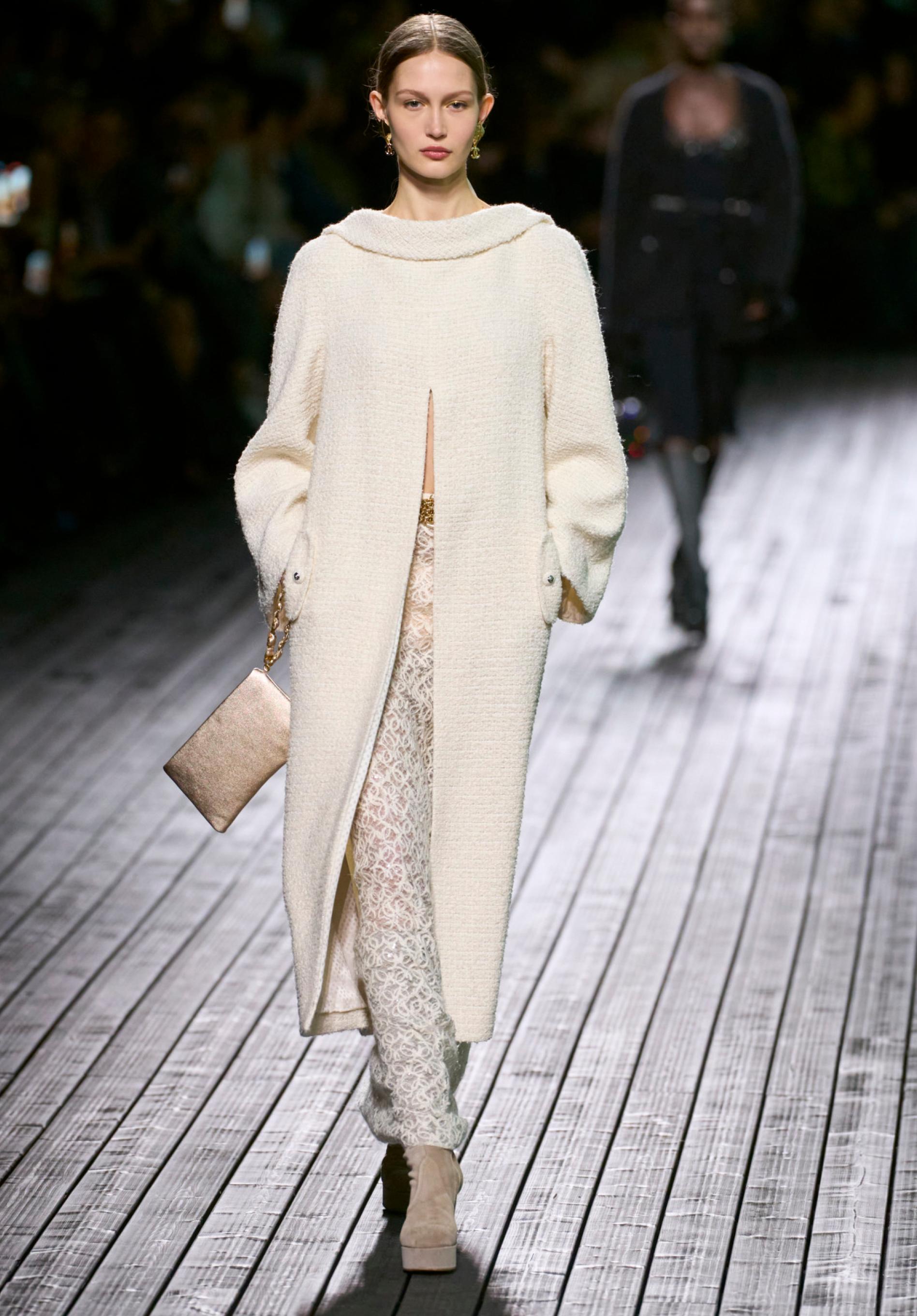 Bolso pulsera de Chanel. 