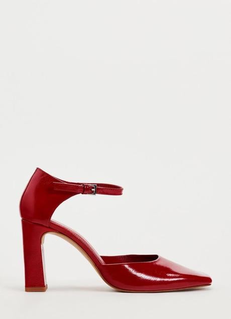 Imagen - Zapatos de tacón de Zara (59,99 euros)