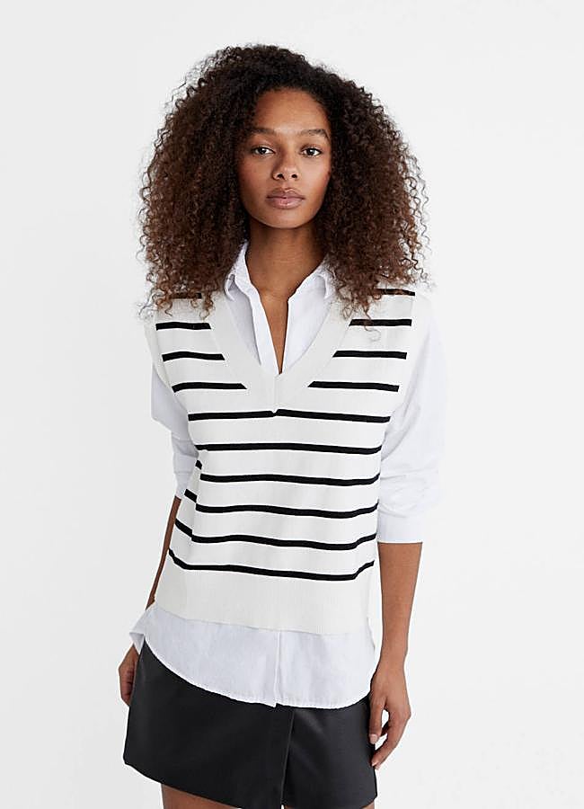 Imagen - Chaleco de punto con rayas y escote de pico