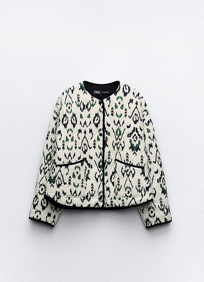 Imagen - Chaqueta corta acolchada de Zara (39,95 euros).