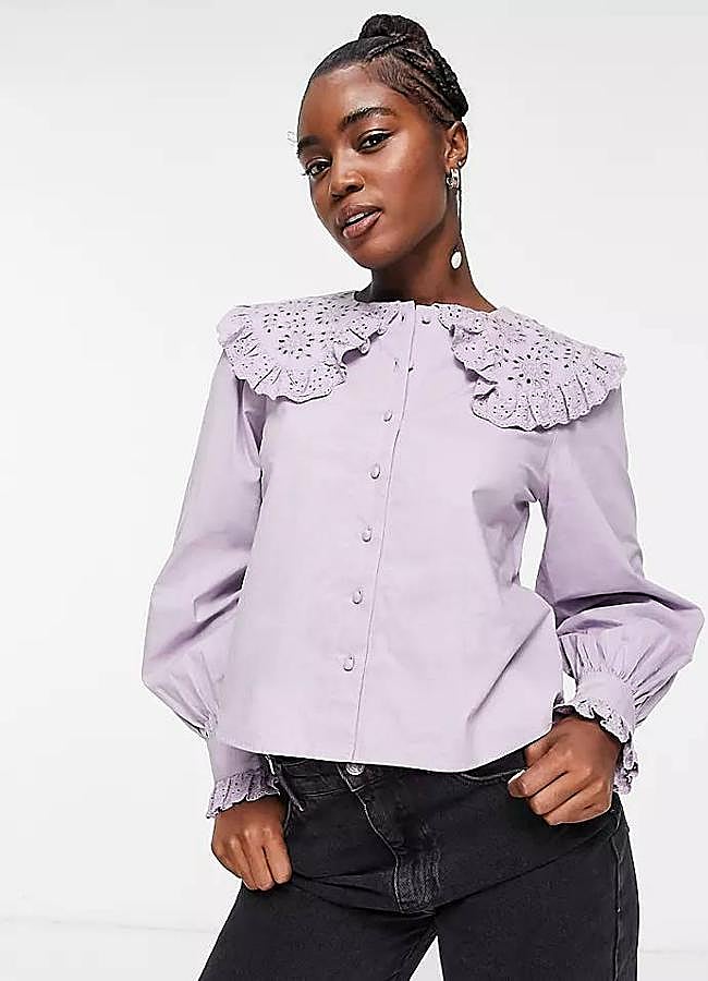 Imagen - Blusa con cuello babero en tejido con bordado