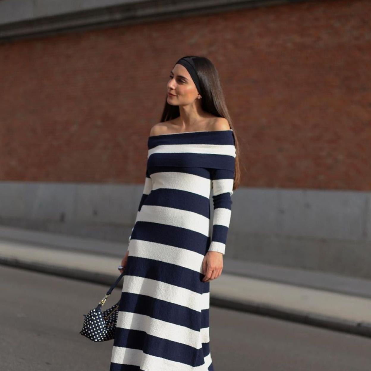 Este es el vestido con rayas marineras de Zara que todo el mundo pregunta al entrar en tienda