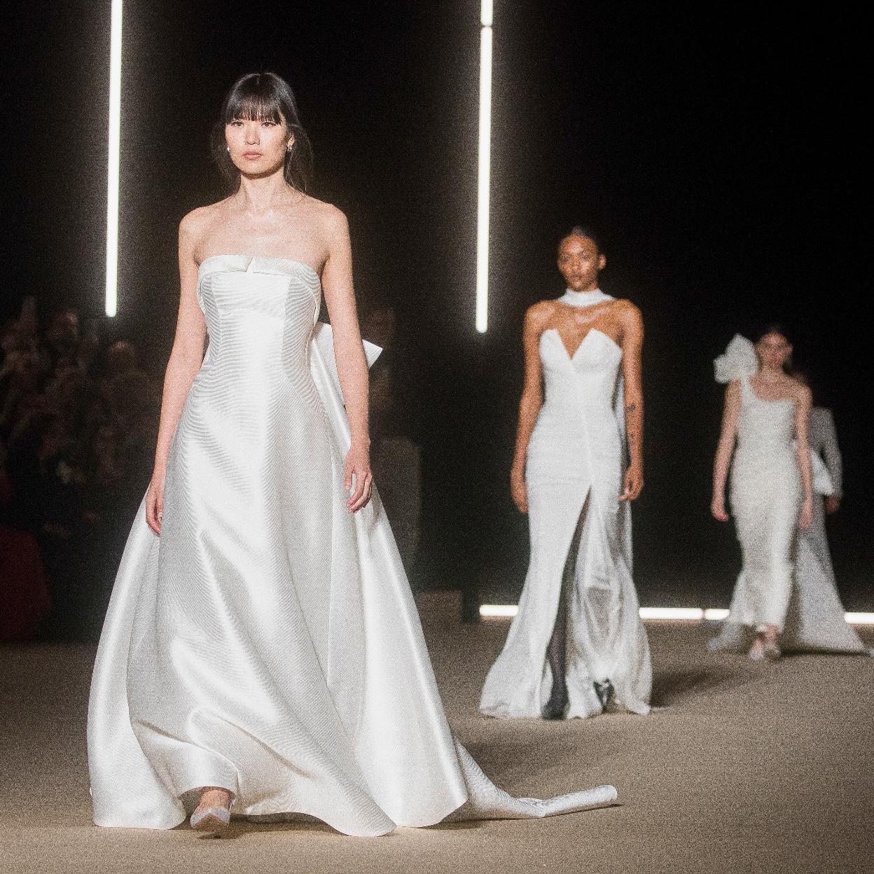 El desfile de Atelier Pronovias en el Museu Nacional d'Art de Catalunya. 