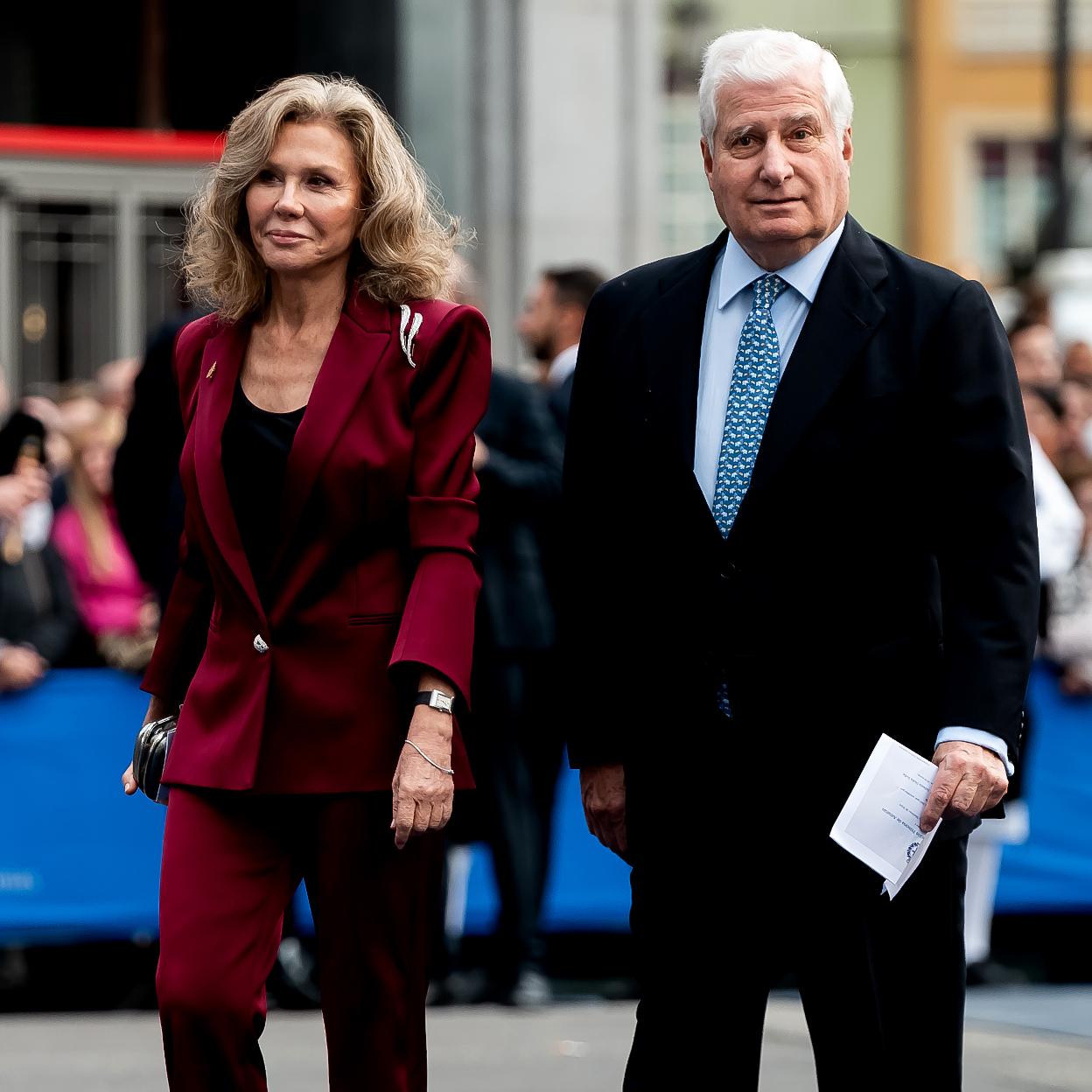 Carlos Fitz-James Martínez de Irujo con Alicia Koplowits en los Premios Princesa de Asturias de 2022.