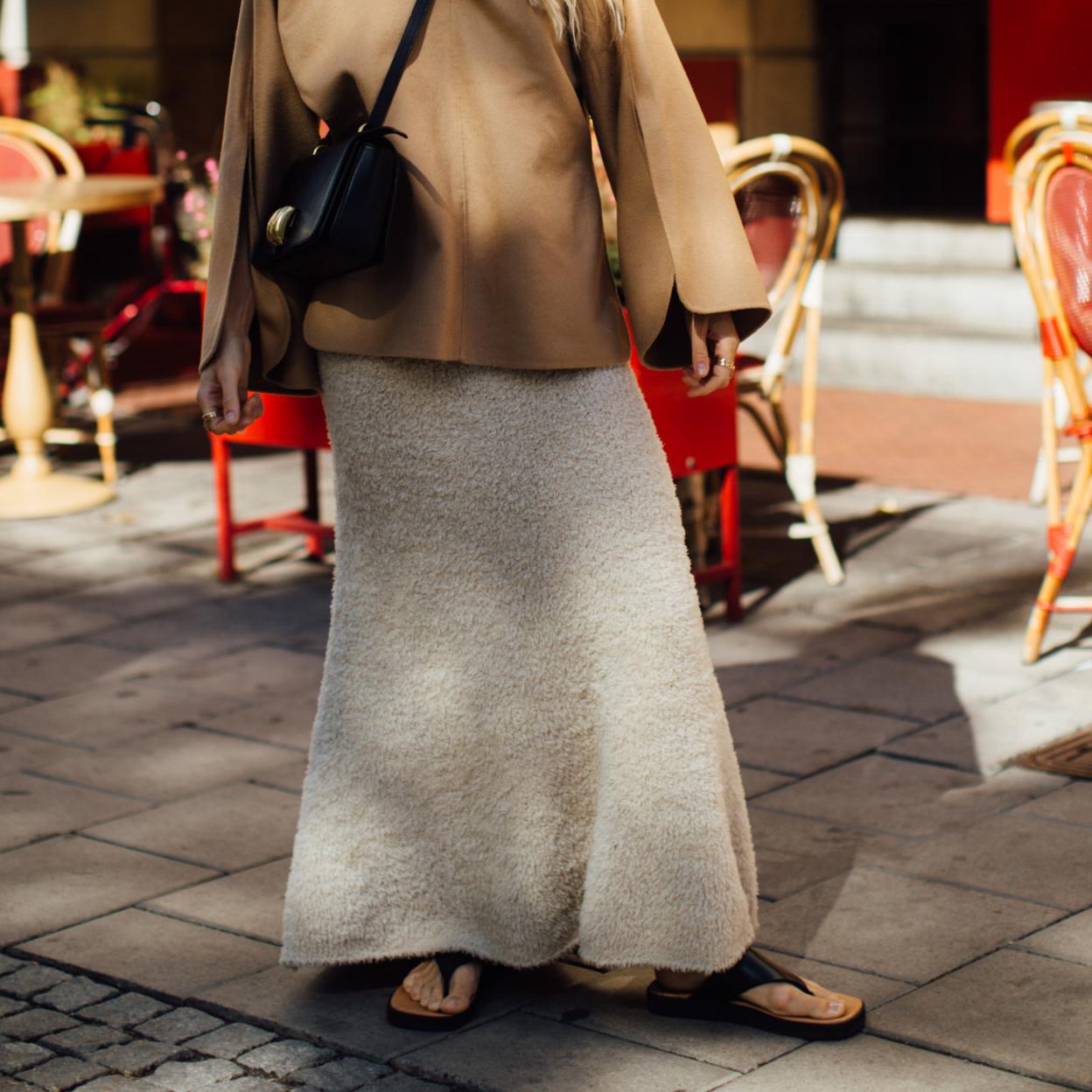 Vuelven las sandalias flip flop: así son los zapatos comodísimos que regresan