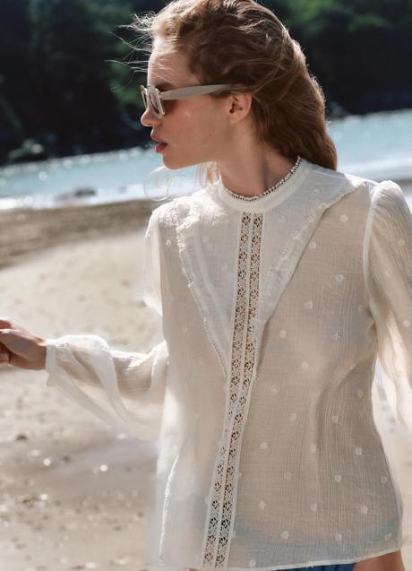 Imagen - Blusa blanca de Zara (29,99 euros)