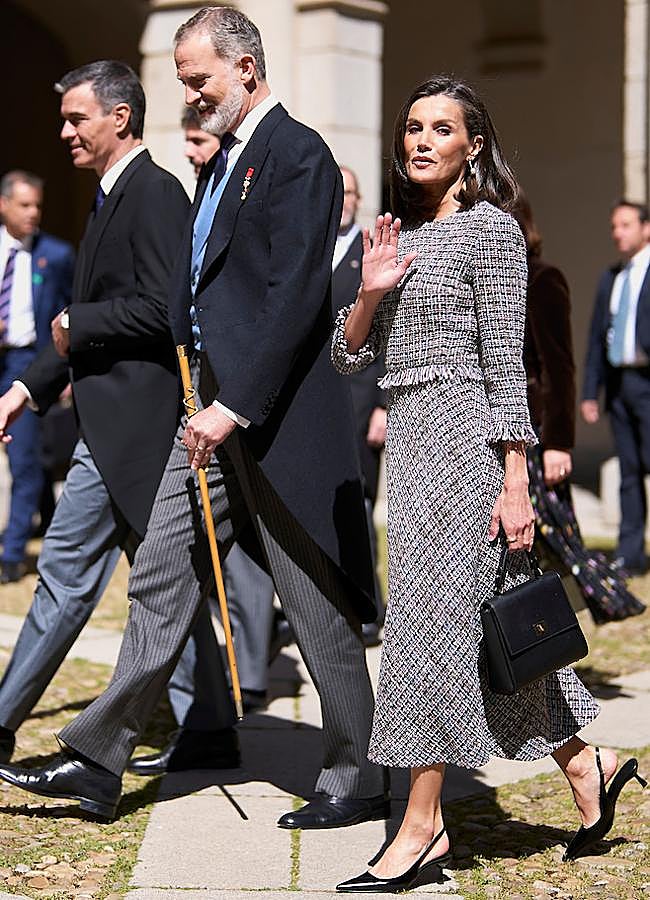 Imagen - La reina Letizia junto al rey Felipe. Foto: Limited Pictures.