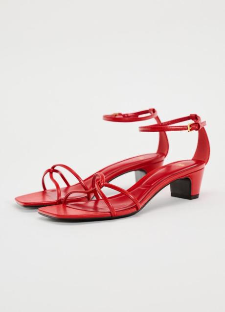 Imagen - Sandalias rojas de Zara (29,99 euros)