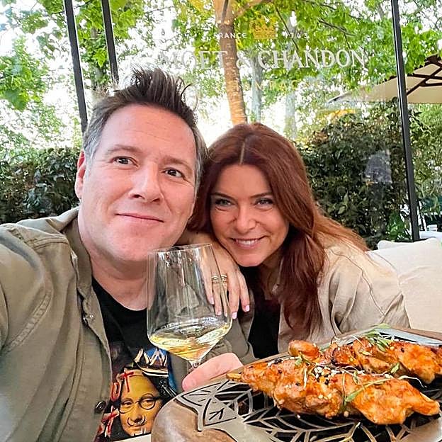 Carslo Latre y su mujer Yolanda Marcos, en una imagen de sus redes sociales. 