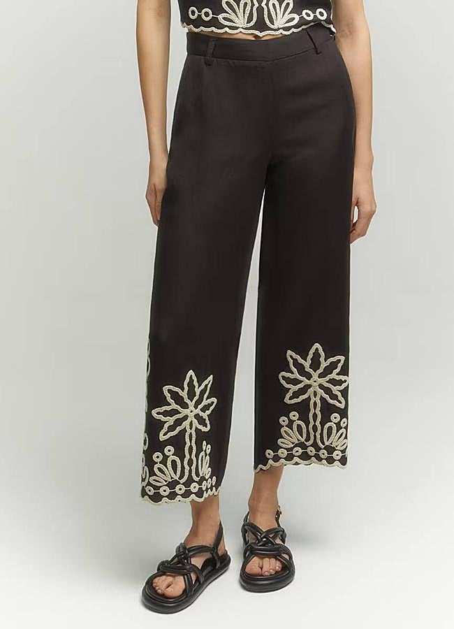 Imagen - Pantalones bordados con palmeras estilo boho chic.