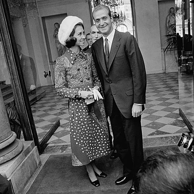 Doña Sofía, con un look mix&match en París. 