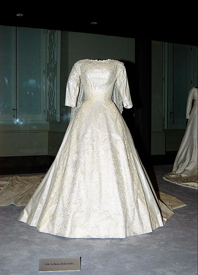 Imagen - El vestido de novia de la reina Sofía, en la exposición del Palacio Real de Aranjuez. (Gtres)