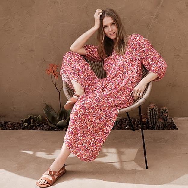 Cortefiel tiene las prendas de estampado floral más bonitas y estilosas de la primavera