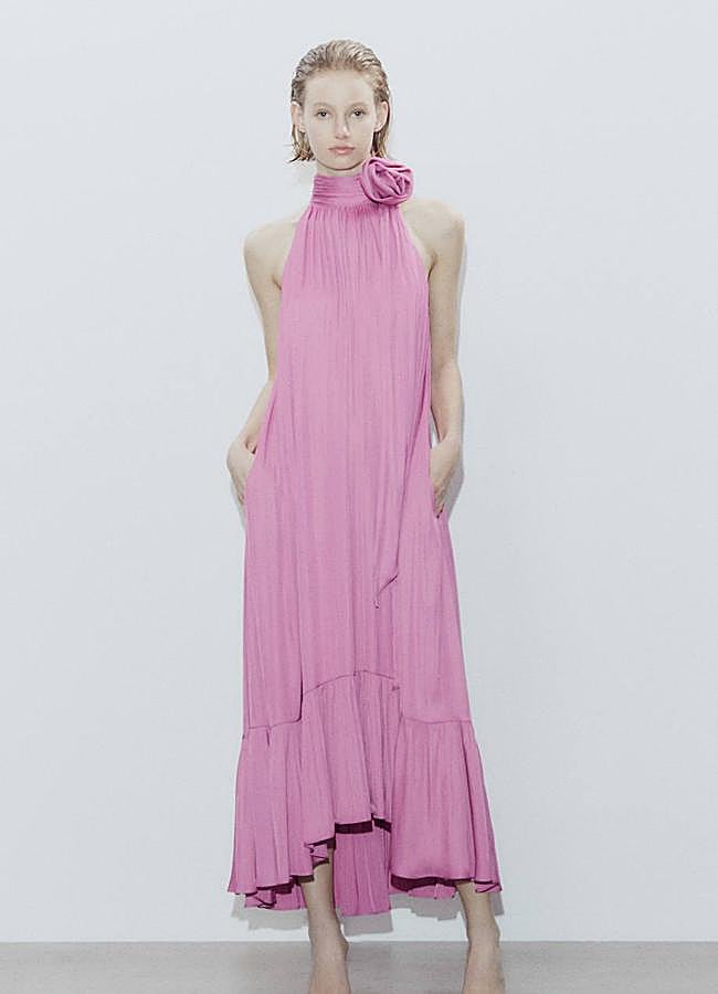 Imagen - Vestido largo con cuello halter en color rosa