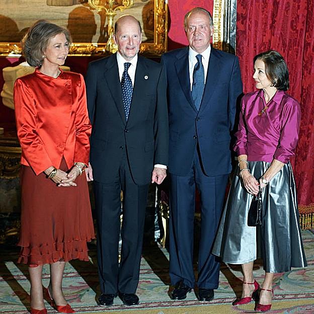 Los reyes Juan Carlos y Sofía, con Siméon de Bulgaria y Margarita Gómez-Acebo. 