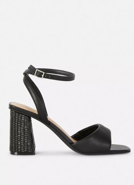 Imagen - Sandalias negras de Primark (18 euros)