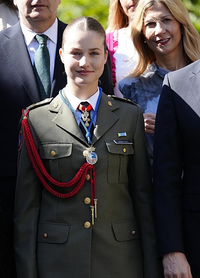 Imagen - Leonor tras recibir el título de Hija Adoptiva de Zaragoza. / LIMITED PICTURES