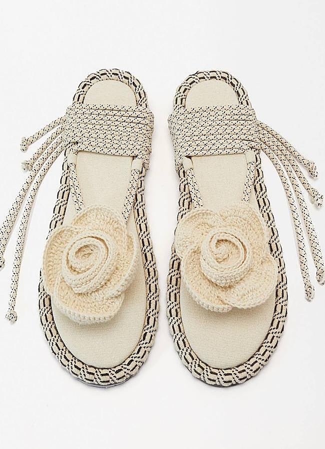 Imagen - Sandalias de crochet con detalle flor, de Parfois.