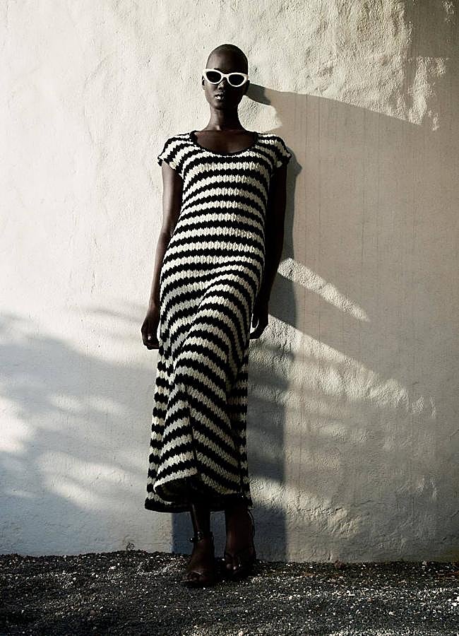 Imagen - Vestido de punto con estampado a rayas de manga corta