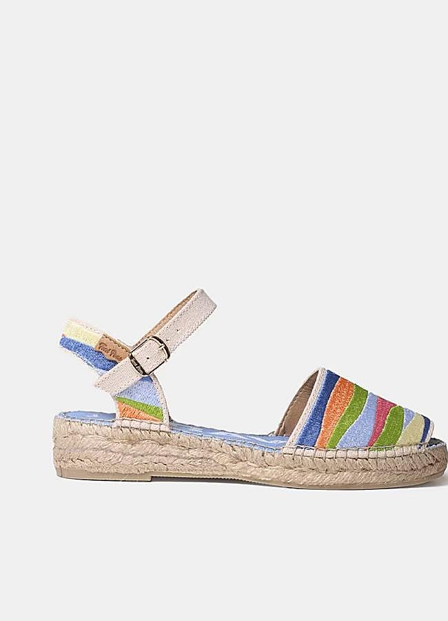 Imagen - Alpargatas de colores de Toni Pons.