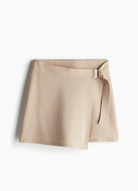 Imagen - Mini falda cruzada de H&M (15,99 euros)