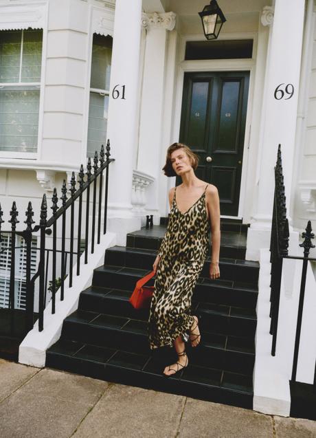 Imagen - Pantalón con estampado leopardo de Massimo Dutti (69,99 euros)