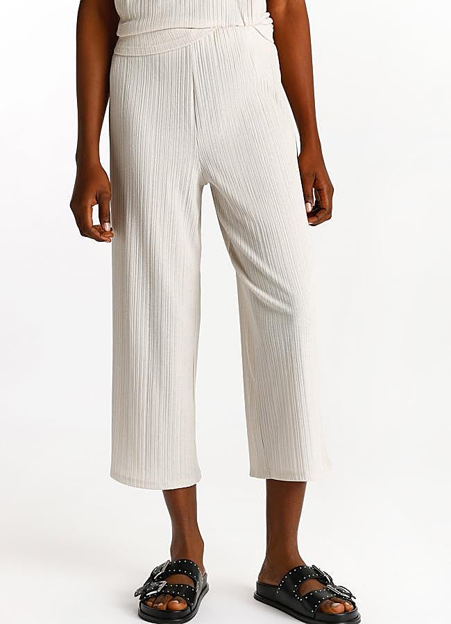 Imagen - Pantalón textura en crudo de Lefties.