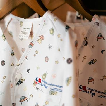 Imagen secundaria 1 - Los nuevos pijamas de Silbon para los niños ingresados en la unidad pediátrica de La Paz.