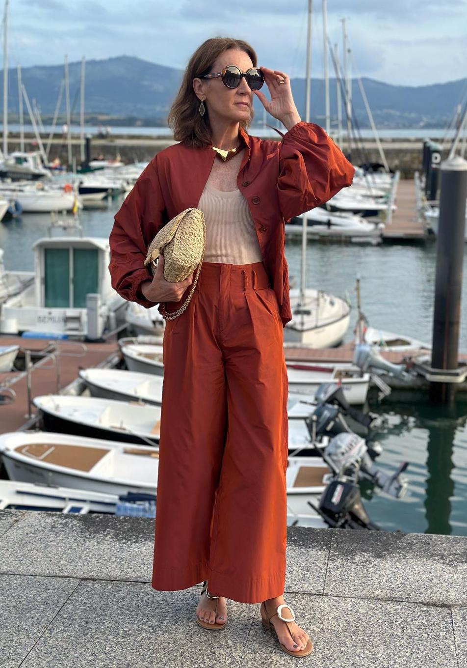 Sabemos cuáles son los modelos de pantalones de verano que mejor sientan a los 50