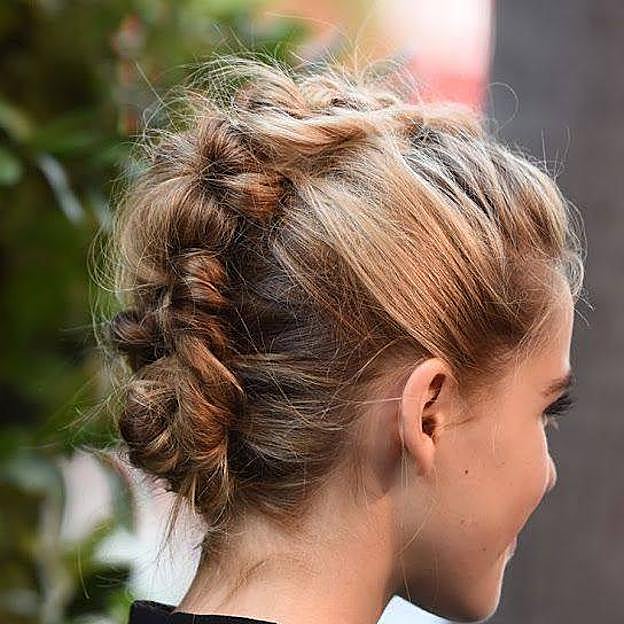 Moño estilo mohicano con trenza